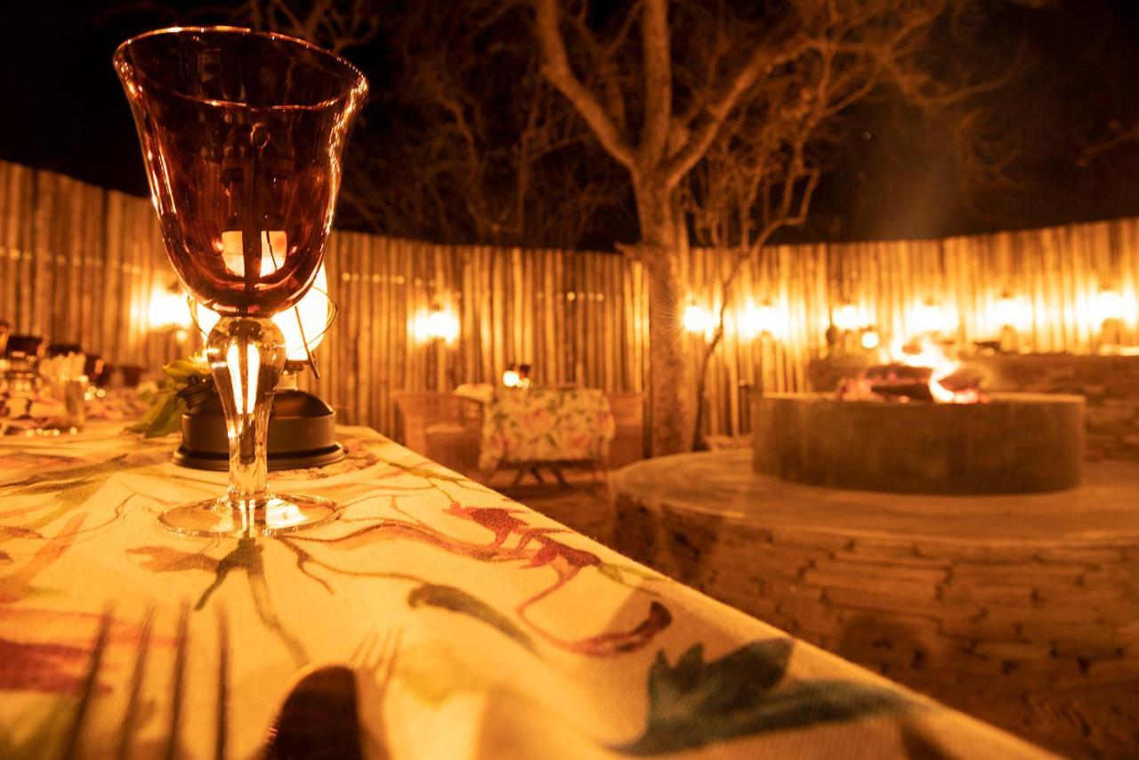 Safari Moon Luxury Bush Lodge Hoedspruit Bagian luar foto