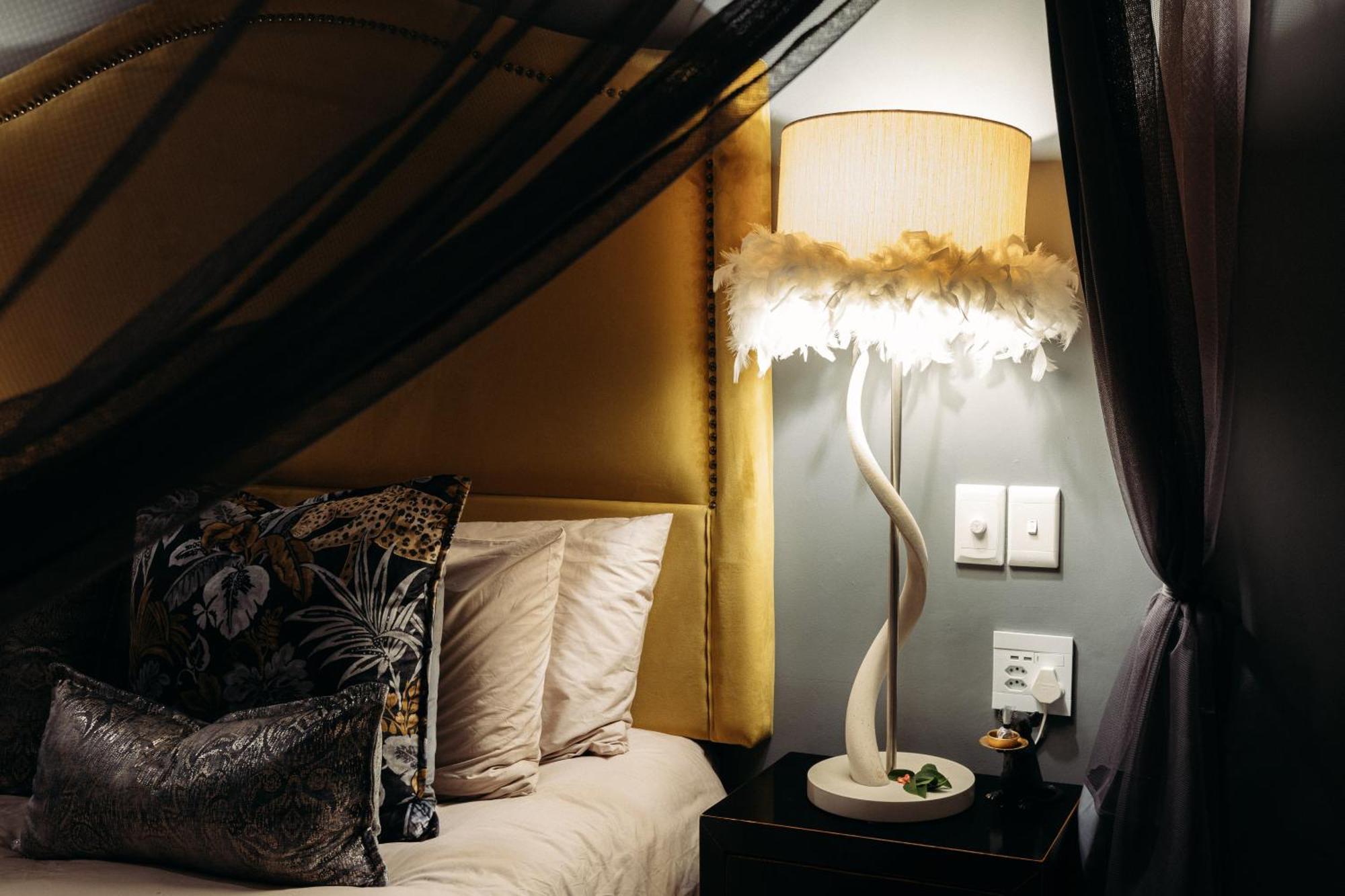 Safari Moon Luxury Bush Lodge Hoedspruit Bagian luar foto