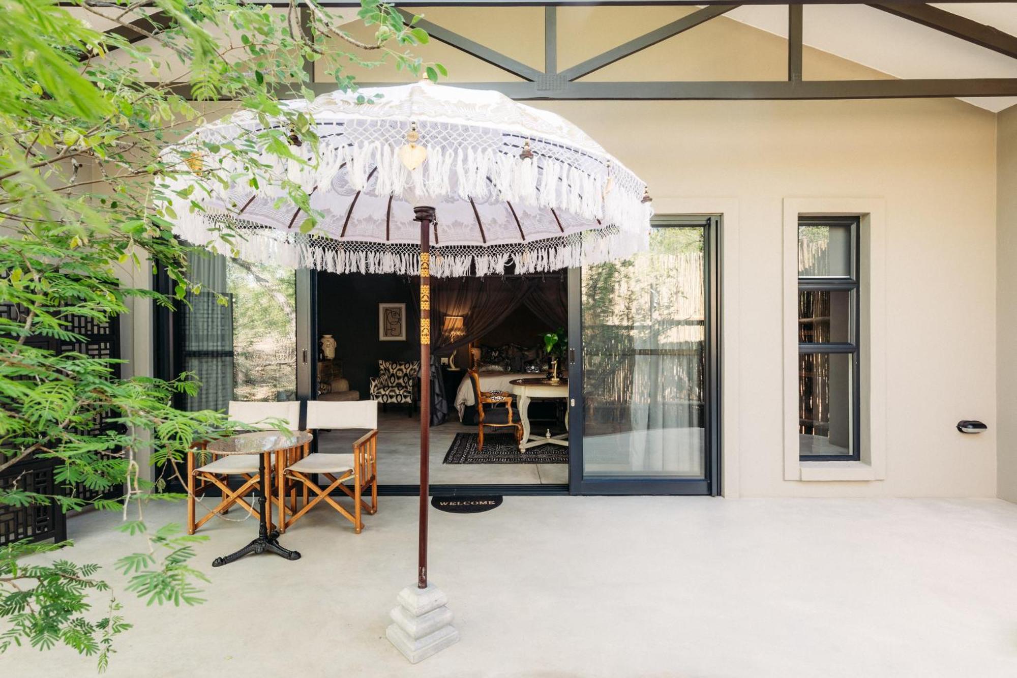 Safari Moon Luxury Bush Lodge Hoedspruit Bagian luar foto